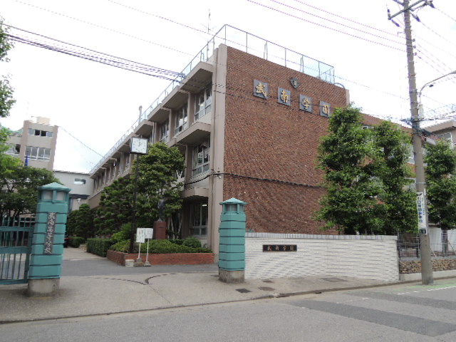 high school ・ College. Takeminami High School (High School ・ NCT) to 172m
