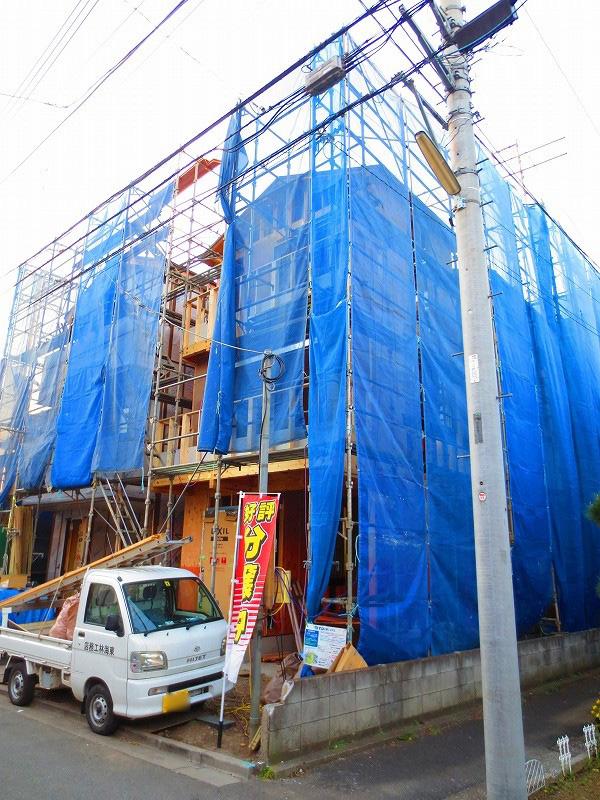 Local appearance photo. Local (11 May 2013) Shooting