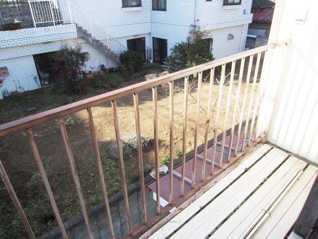 Balcony. Reform is a previous reference photograph.