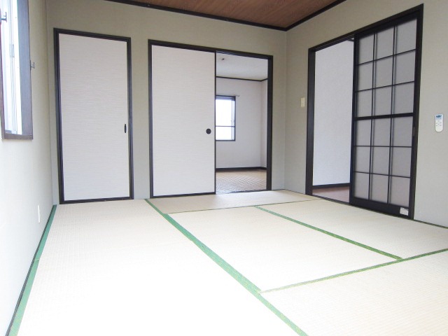Living and room. Calm space of Japanese-style 6 quires