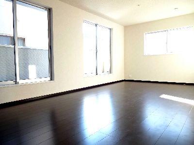 Living. Indoor (12 May 2013) Shooting