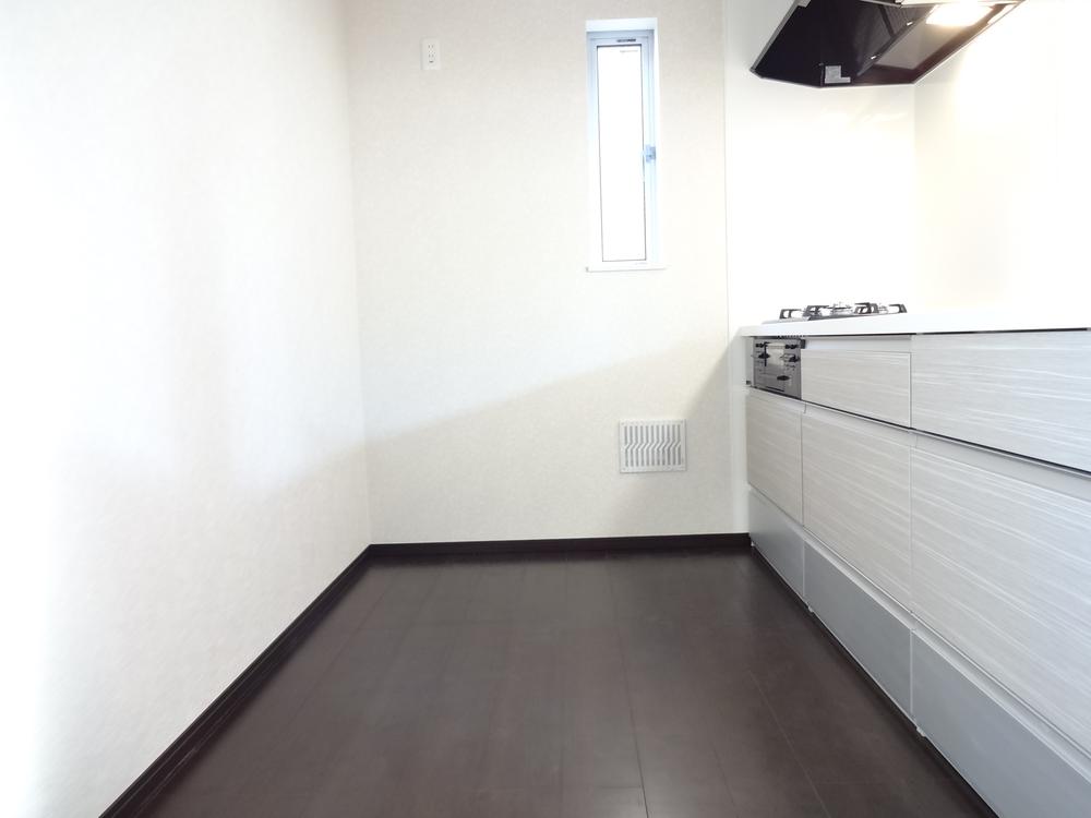 Kitchen. Indoor (12 May 2013) Shooting