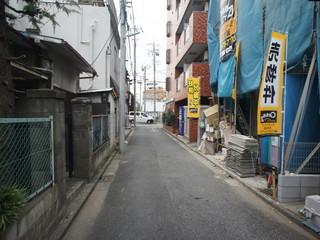 Local photos, including front road. Local (October 10, 2013) Shooting