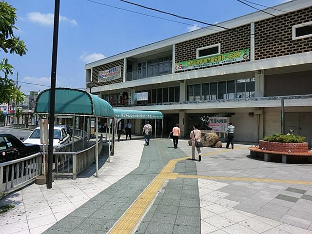 station. JR Keihin Tohoku Line "Bracken" 960m to the station