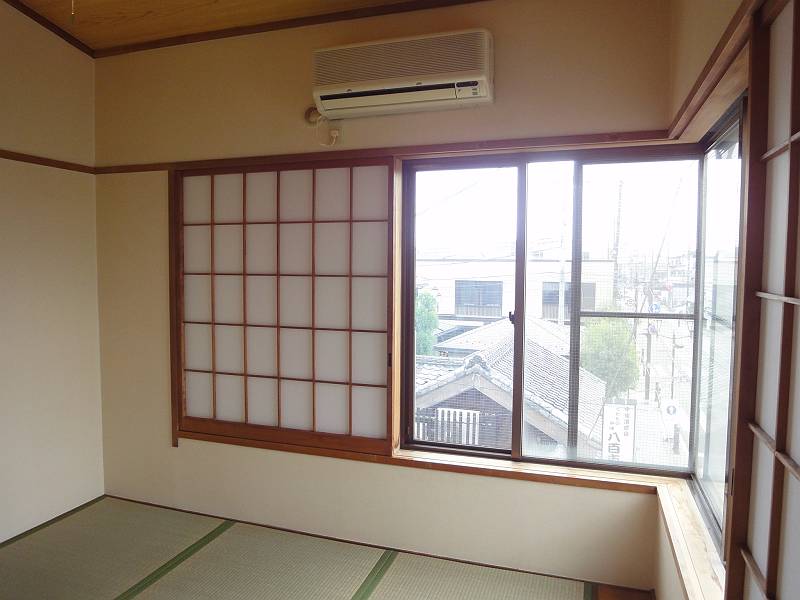 Living and room. Japanese-style room 4.5 Pledge Bright two-sided lighting Japanese-style room