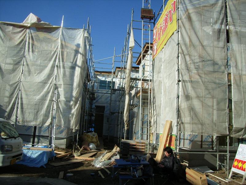 Local photos, including front road. Local (12 May 2013) Shooting