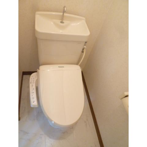 Toilet