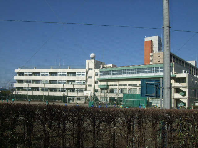 Junior high school. 595m until Kawaguchi Municipal Shibazono junior high school (junior high school)