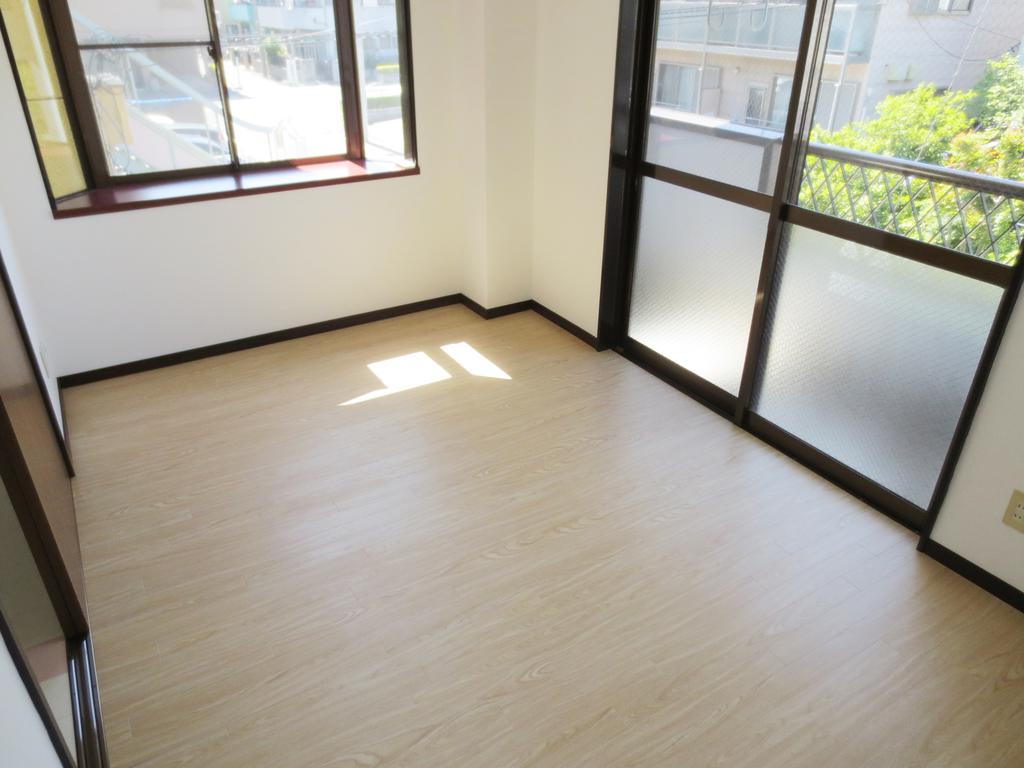 Living and room
