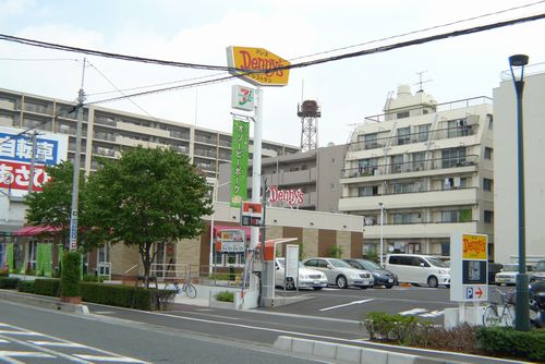 restaurant. 443m up to Denny's Nishikawaguchi store (restaurant)