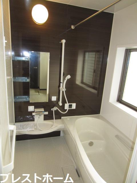 Same specifications photo (bathroom)