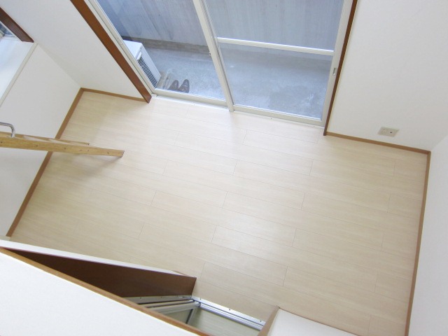 Living and room. It is a compact room, but is easy to use good Floor