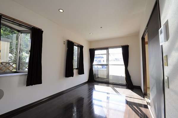 Living and room