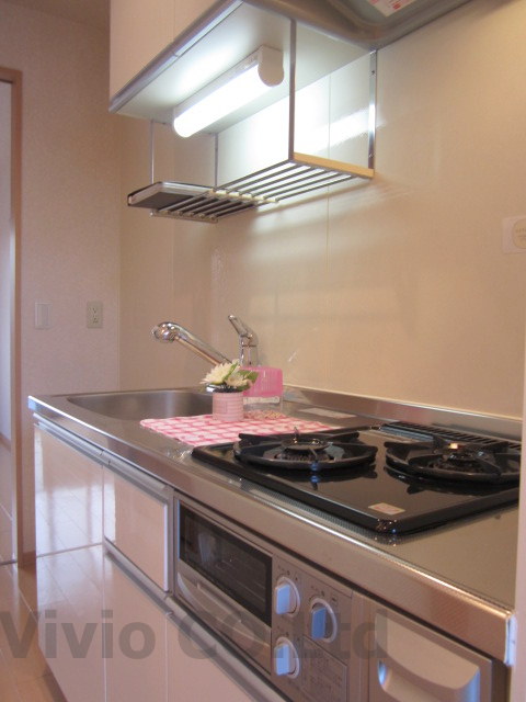 Kitchen. 2 lot gas stoves equipped
