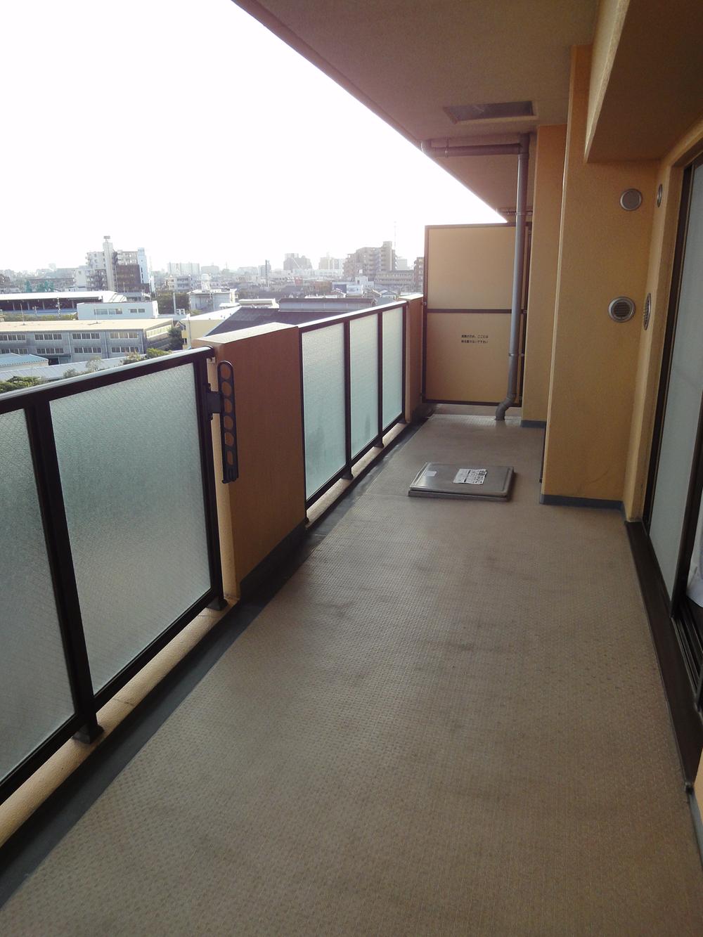 Balcony. 7th floor ・ South-facing per, Per yang ・ View ・ Ventilation good!
