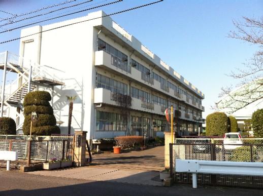 Primary school. Shiotome until elementary school 1400m