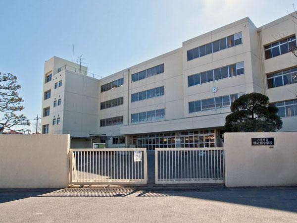 Primary school. Yashio Municipal Yanaginomiya to elementary school 240m