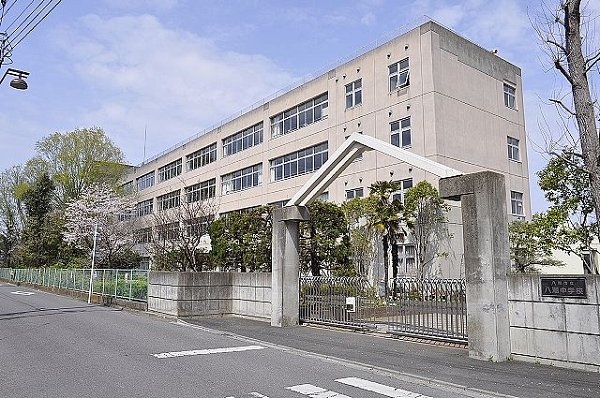 Junior high school. Yashio 450m until junior high school (junior high school)