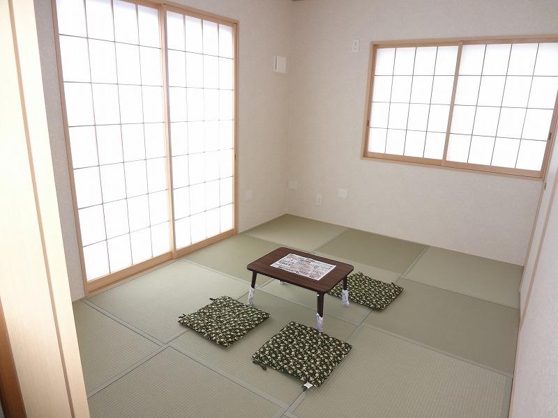 Other introspection. Japanese-style room 6 quires