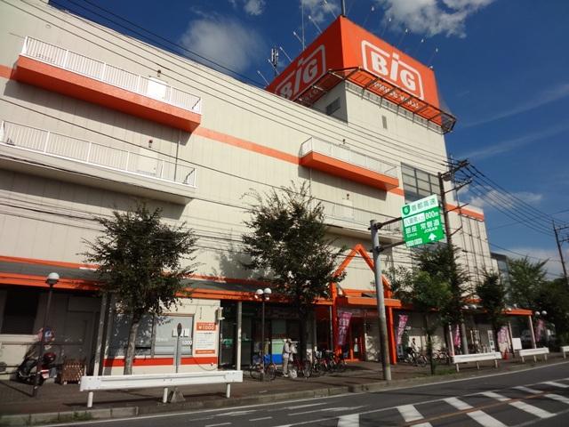 Shopping centre. The ・ To Big 158m