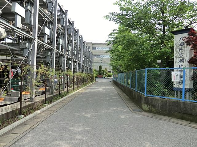 Junior high school. Yashio Municipal Shiotome until junior high school 630m