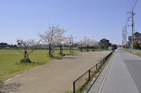 Other. Yashio South Park until the (other) 500m