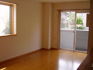 Living and room. Bay window for the middle room is not attached. 