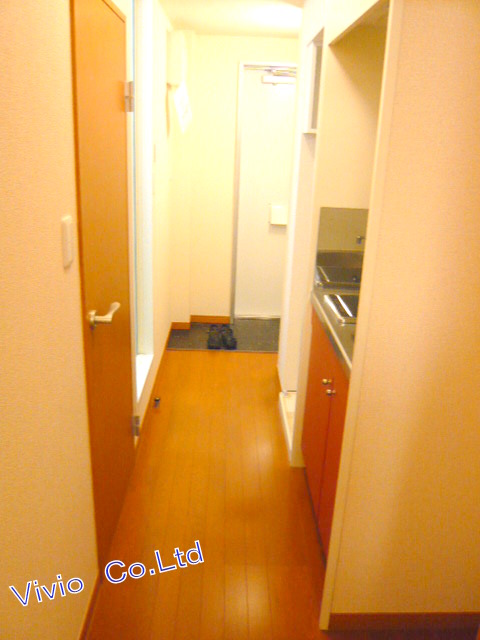 Other room space. It is the state of the corridor.
