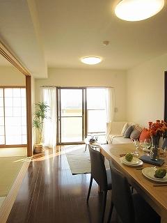 Living. Good is per yang per 7 floor facing south Indoor (12 May 2013) Shooting