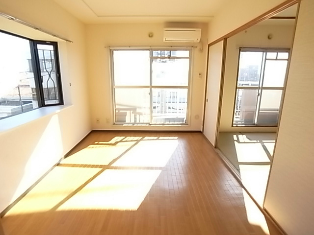 Living and room