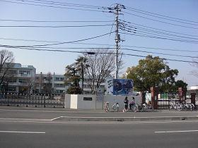Primary school. 1535m to Yashio Tatsushio stopped Elementary School