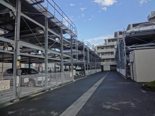 Parking lot. Multistory parking garage