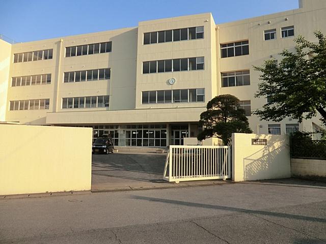 Primary school. Yanaginomiya until elementary school 1070m