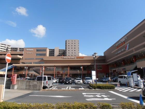 Shopping centre. Yashio there in front of the station "Frespo Yashio"