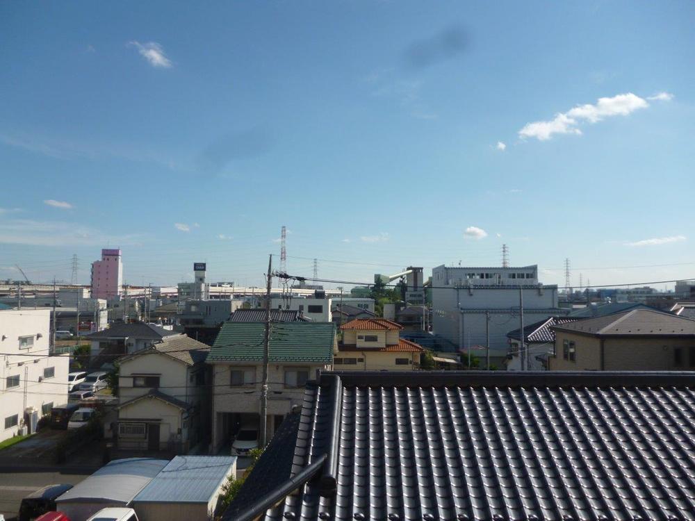 View photos from the dwelling unit. View from local (September 2013) Shooting