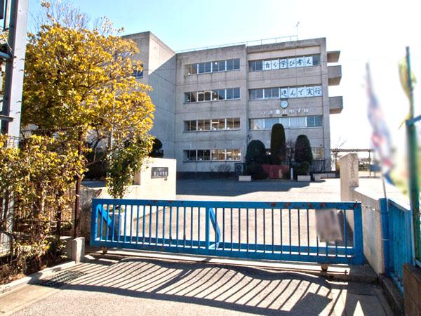 Junior high school. Shiotome until junior high school 1520m