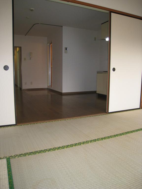 Living and room