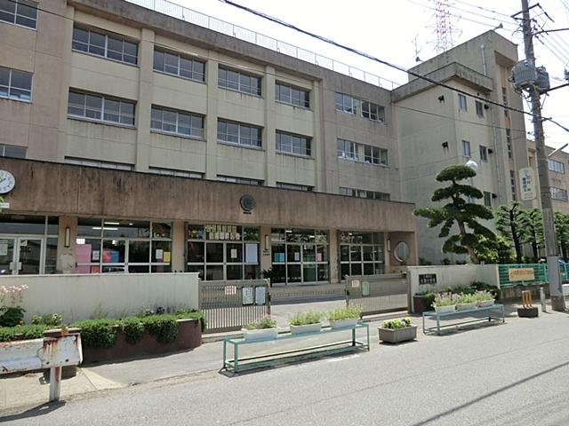 Primary school. Yashio Municipal Ose to elementary school 160m