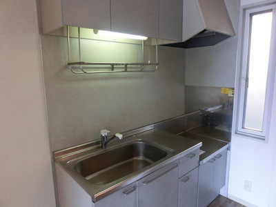 Kitchen. Gas stove gift! !