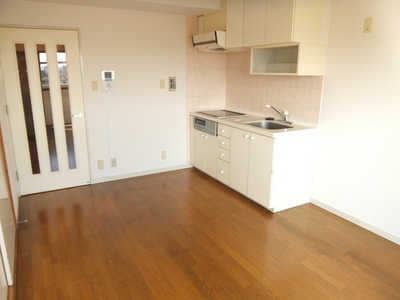 Living and room. 8.4 Pledge of dining kitchen