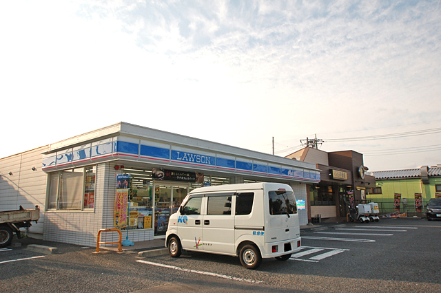 Convenience store. 282m until Lawson Takatomi Yoshikawa chome store (convenience store)