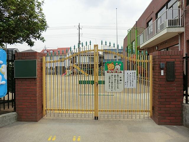 kindergarten ・ Nursery. Koshigaya 600m to child care vocational school attached Yoshikawa kindergarten