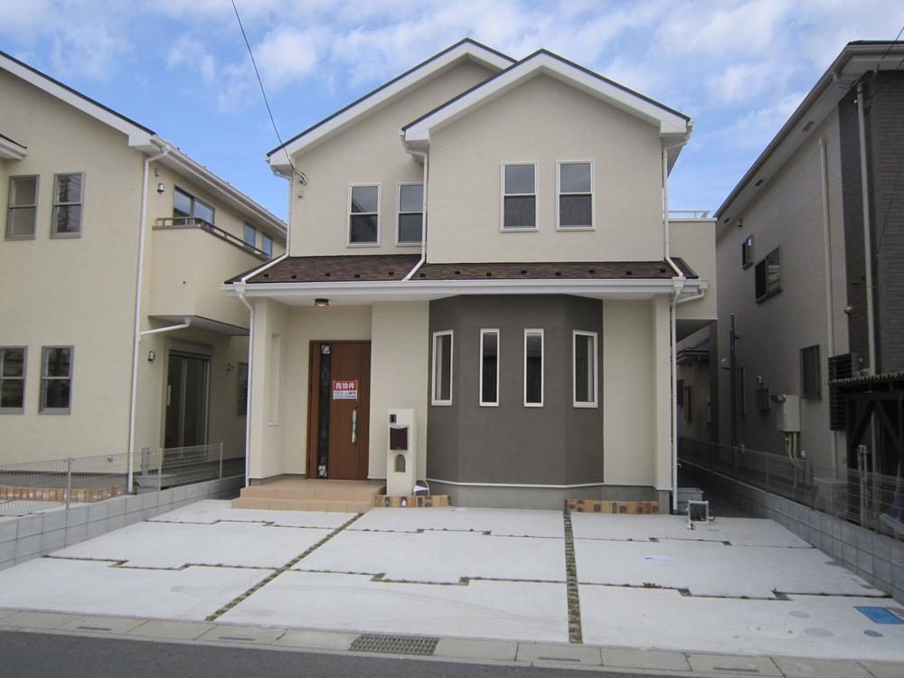 Local appearance photo. Local (February 2013) Shooting B Building