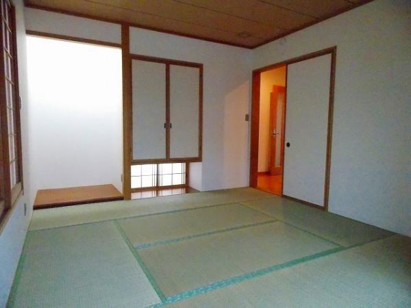 Non-living room. Is a full-fledged Japanese-style
