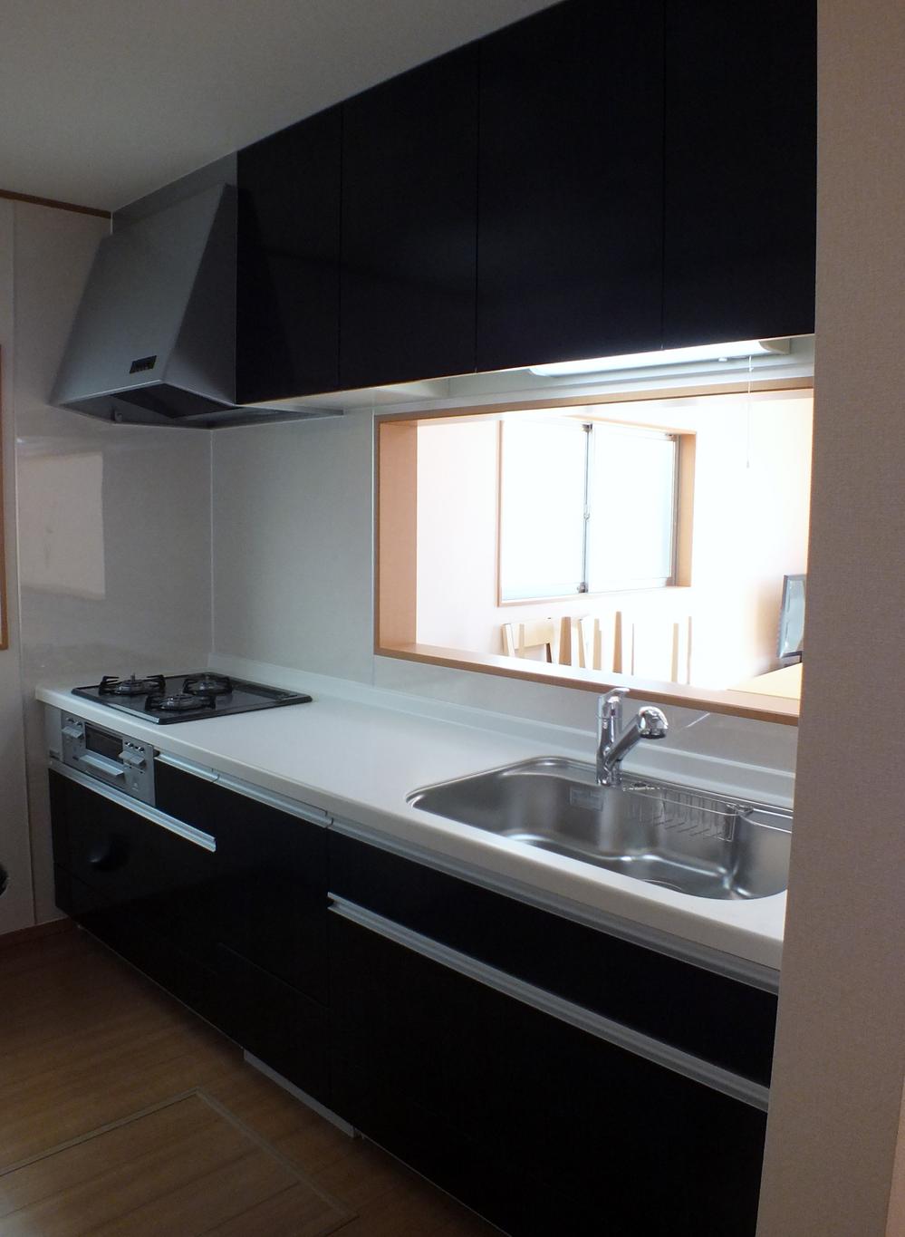 Kitchen. Indoor (12 May 2013) Shooting