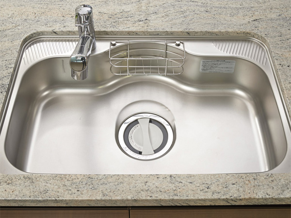 Kitchen.  [Silent sink] Paste damping material such as to suppress the generation of sound in the back of the sink, Reduce the sound of water during the washing. (Same specifications)