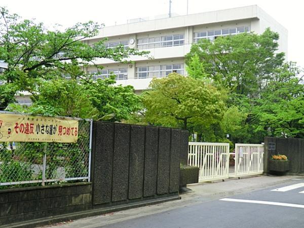 Primary school. 1300m to Sakae Elementary School