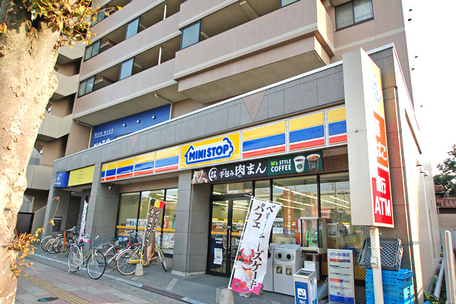Convenience store. MINISTOP Yoshikawa Station store up (convenience store) 189m