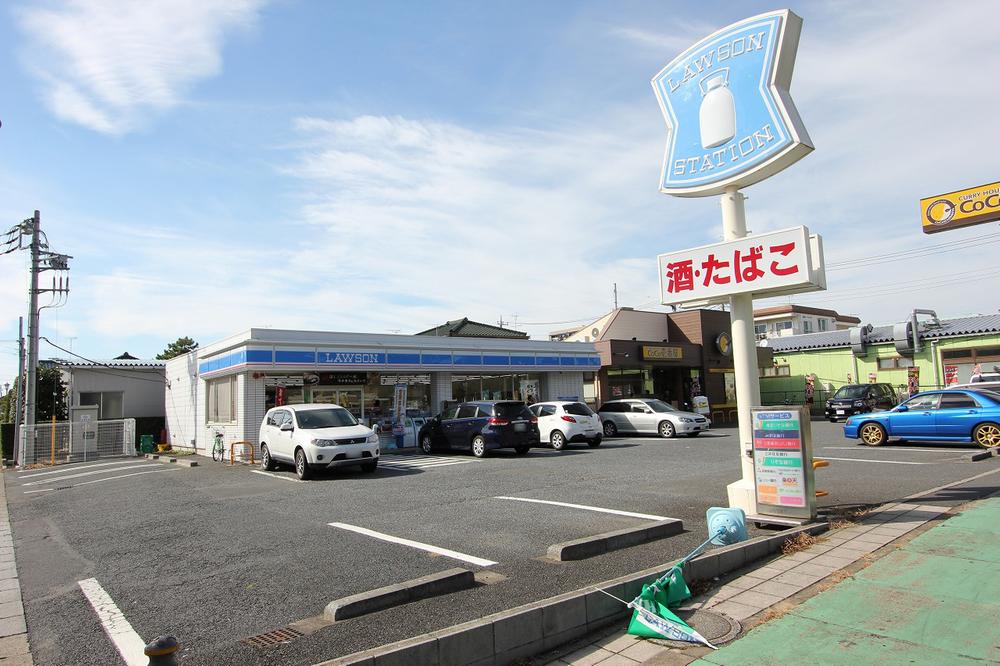 Convenience store. 376m until Lawson Takatomi Yoshikawa chome shop