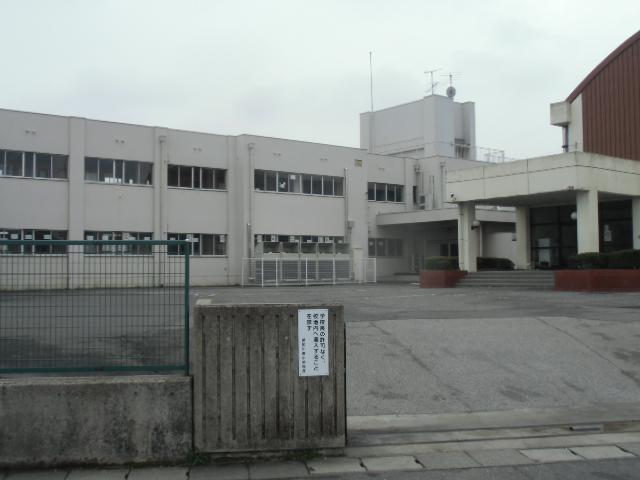 Primary school. 810m to Aichi Kawahigashi elementary school